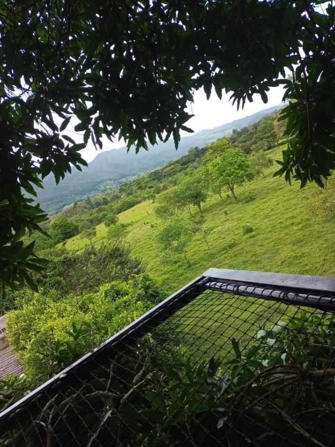 La Casita Del Arbol Guaduas Cundi. Hotel ภายนอก รูปภาพ
